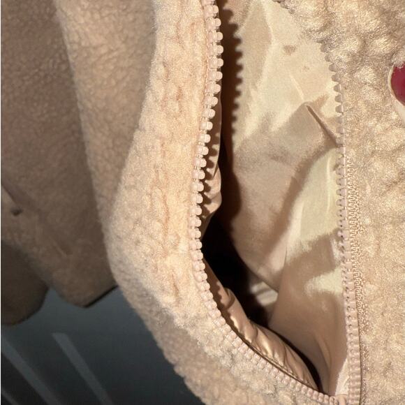 New Fabletics Tahoe Teddy Jacket Waffle Cone womens size M - Picture 8 of 11